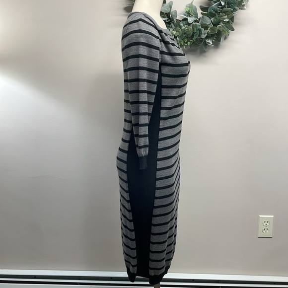 Ann Taylor Sweater Dress Wool Blend 3/4 Length Sleeve Gray Black Striped S - Picture 5 of 16